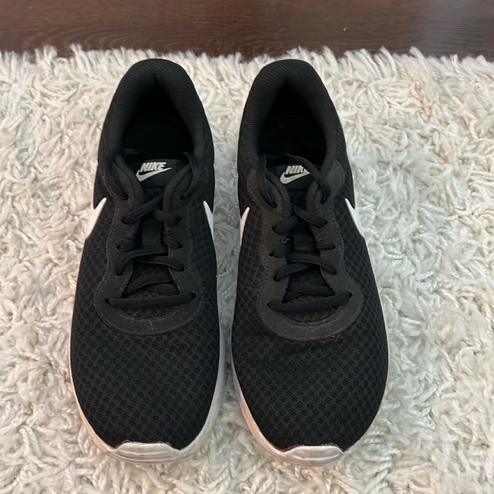 Nike Sneaker